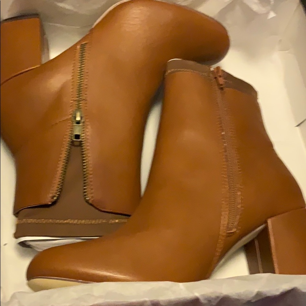 Ashley Stewart Women’s boots NIB
